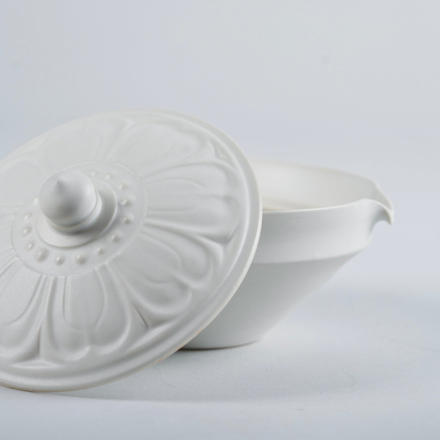 Usukiyaki, RINKA Shiboridashi Japanese Houhin, White, D12cm x H6.5cm