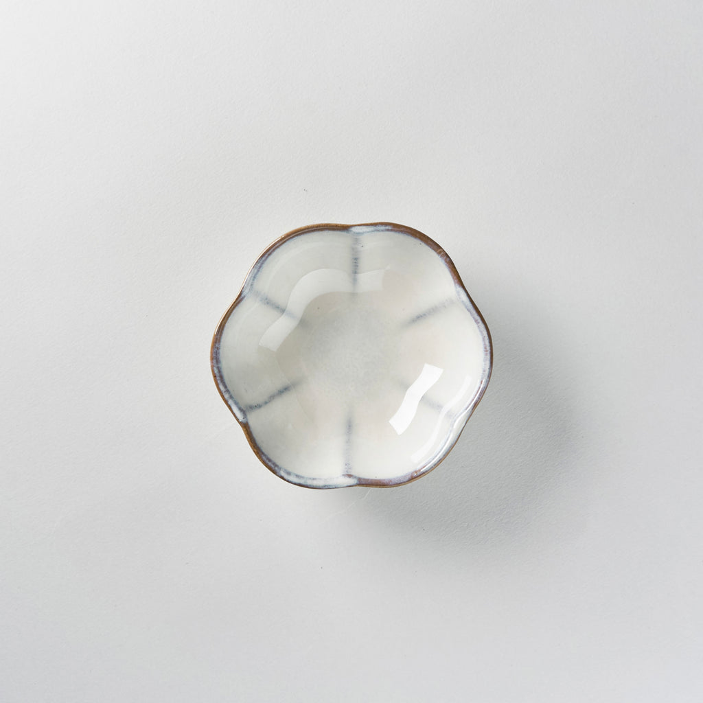 Inku Ribbed Bowl, White, L11 W11 H4cm, Design by Sergio Herman