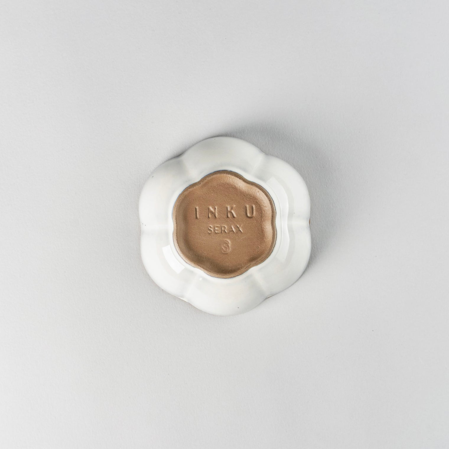 Inku Ribbed Bowl, White, L11 W11 H4cm, Design by Sergio Herman