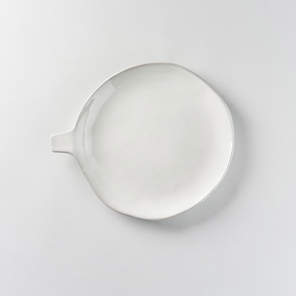 La Mère Plate With Handle Off White, L20 W17 H2cm, Design by Marie Michielssen