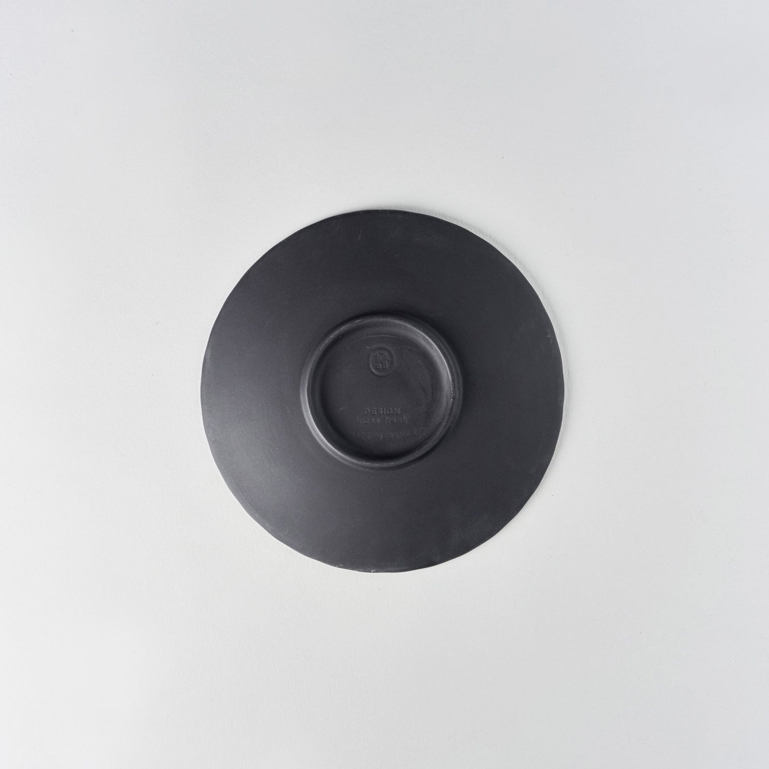 REVOL Pekoe Plate, Black Smooth, 17cm x H2cm