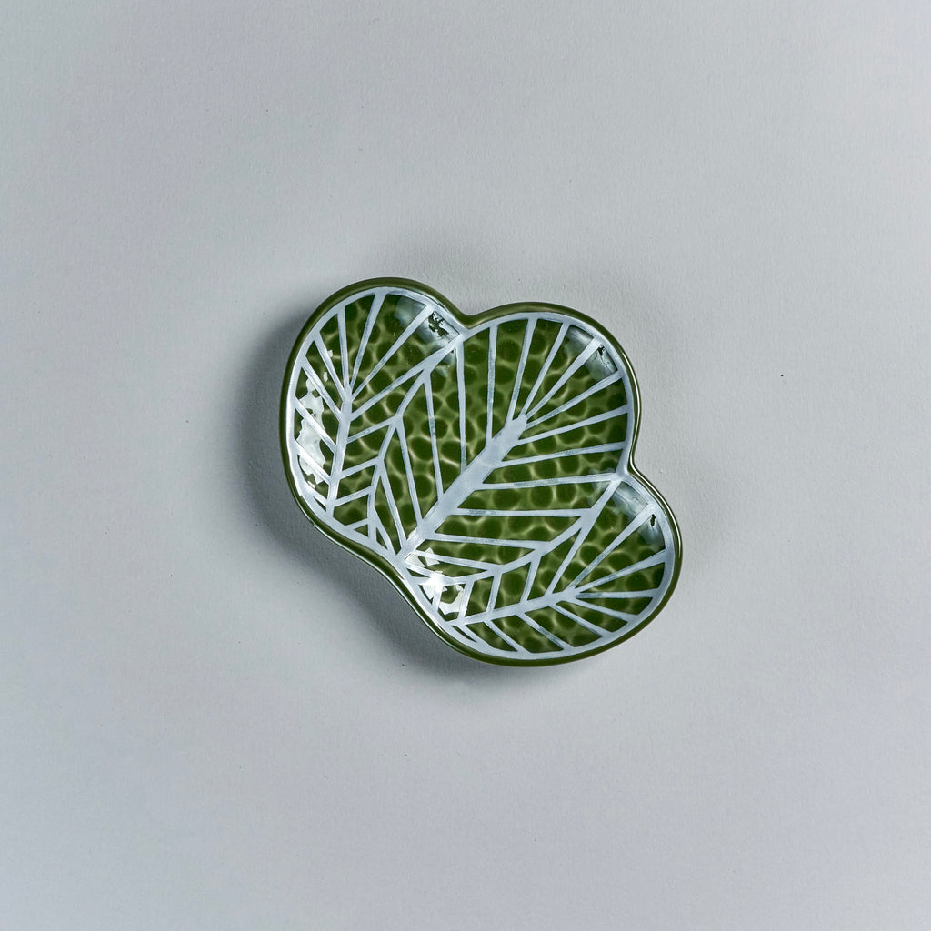 Kouraku Kiln Pine Plate, Small, Silver Green, 13cm x 9.5cm