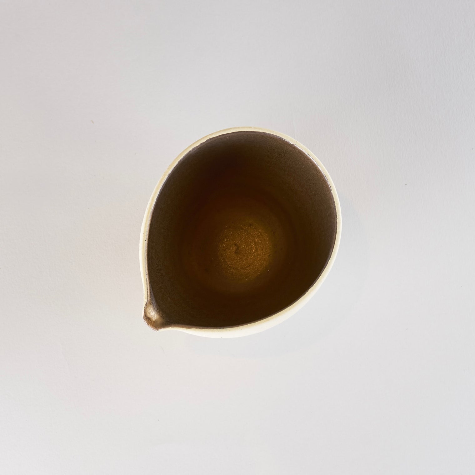 Yakishime Kinsai Shigaraki Pourer, 11.5cm x 9cm x H9cm