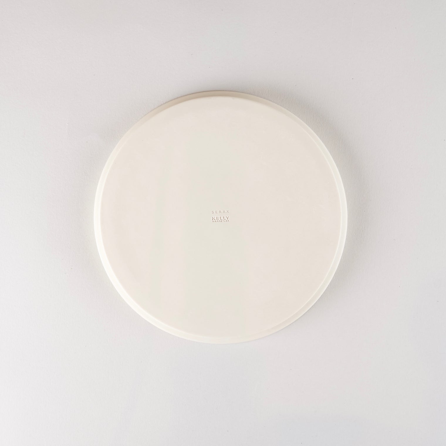 Plate XS Alabaster Dune, L17.5 x W17.5 x H1.2cm, Design by Kelly Wearstler
