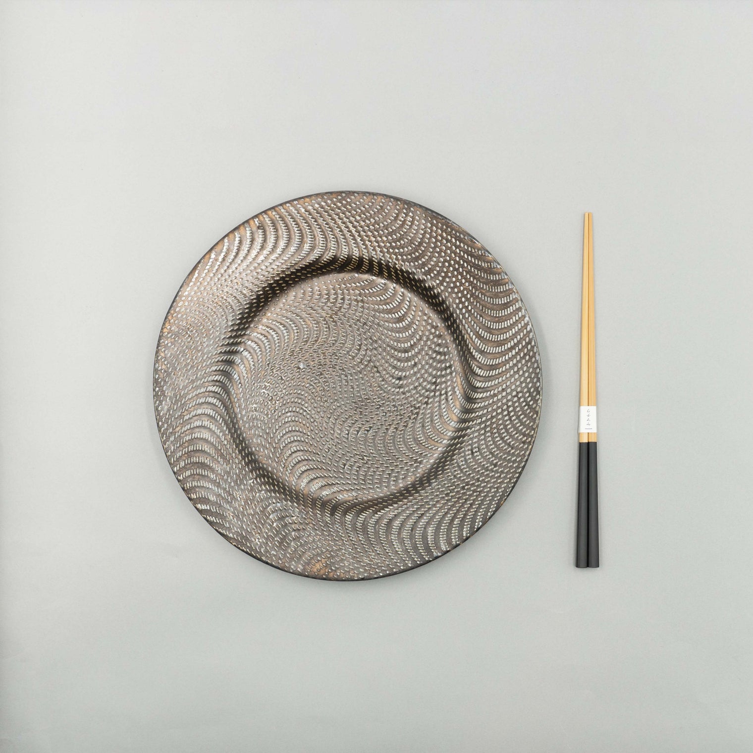 Kinkessho Stream Plate, 24.5cm x H2cm