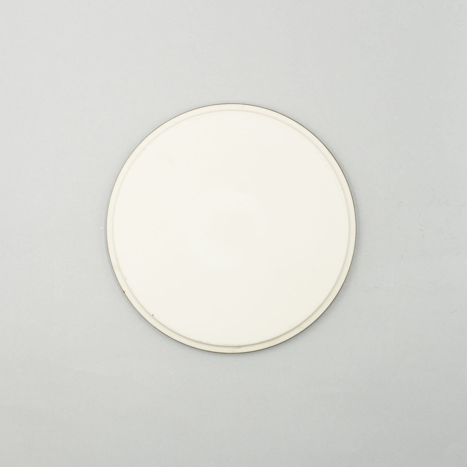 Kinrei Short Rim Plate 19cm, 19cm x 1.6cm