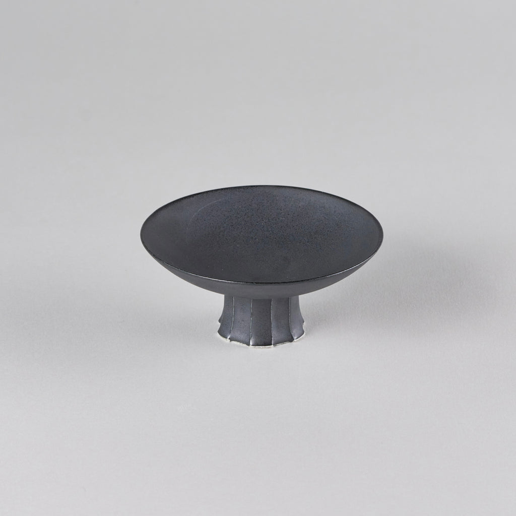 Utsuwa to Design Footed Bowl, Black, 11cm x 11cm x H4.5cm