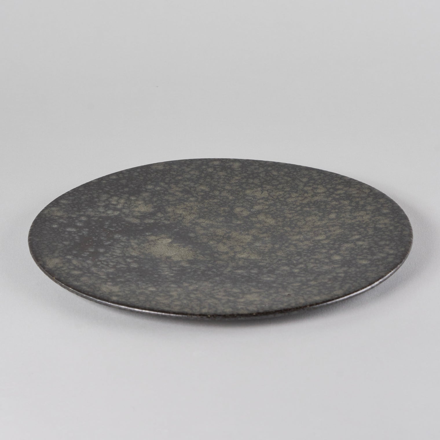 Plate, Manganese, 27.5cm, H0.5cm, Design by Aage Wurtz
