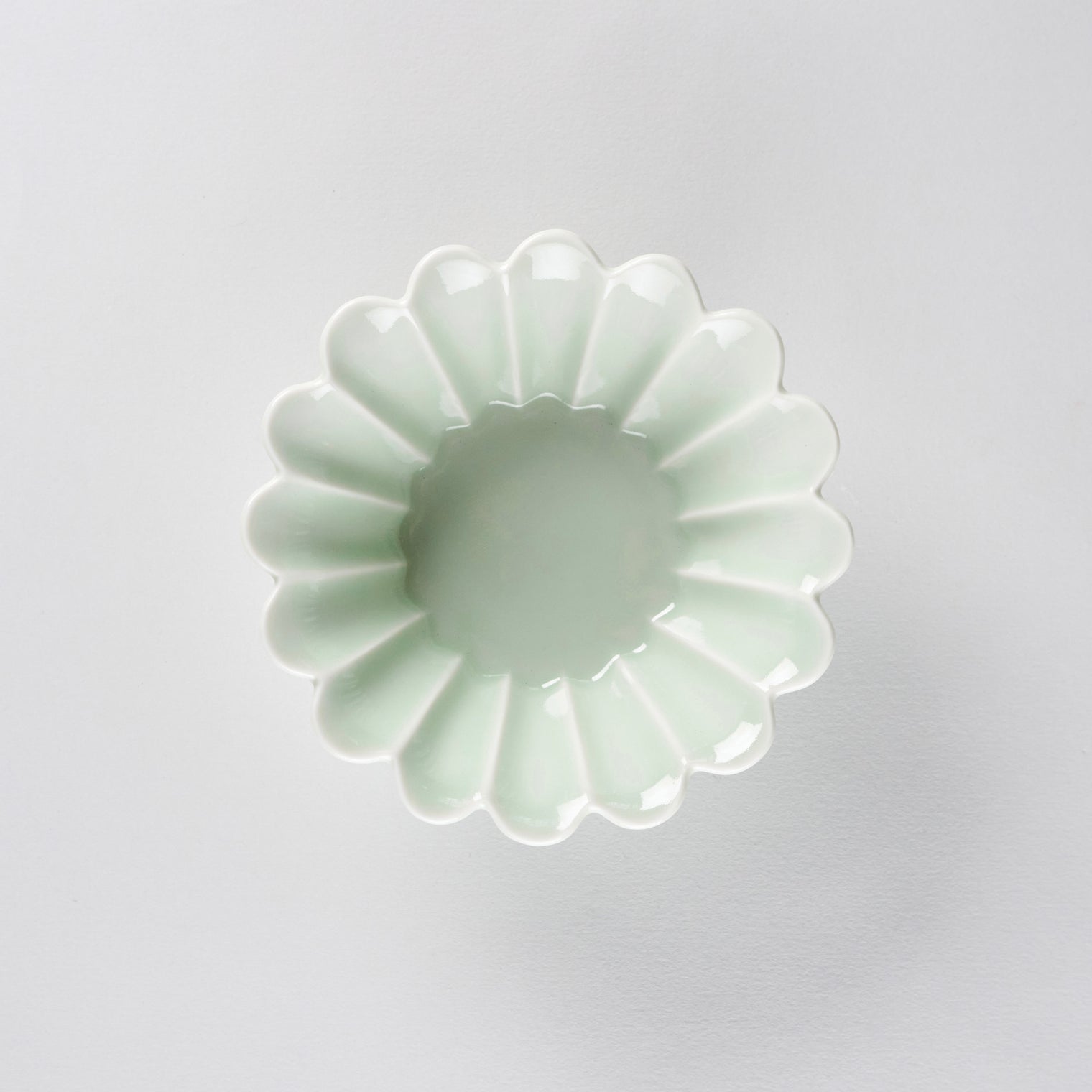 Hiwa Light Green Flower Bowl, 13.5cm x 13.5cm x H5cm