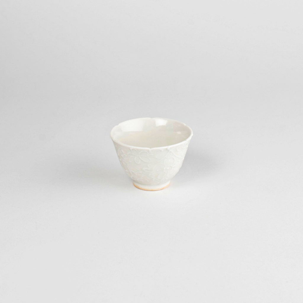Asami Maeda Floral Shippo Cup White, 8×5.4cm