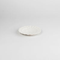 Asami Maeda Chrysanthemum Small Plate White, 13.2×1.5cm