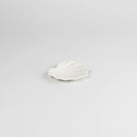 Asami Maeda Butterbur Mini Dish White, 9x8.5cm