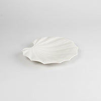 Asami Maeda Butterbur Medium Plate White, 18.2×17.9×2.3cm