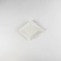 Asami Maeda Rinka Saucer White, 16.5×12.6×2cm