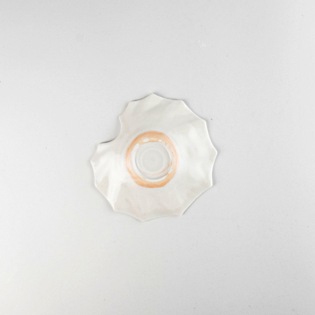 Asami Maeda Butterbur Small Plate White, 13.6×13×1.5cm