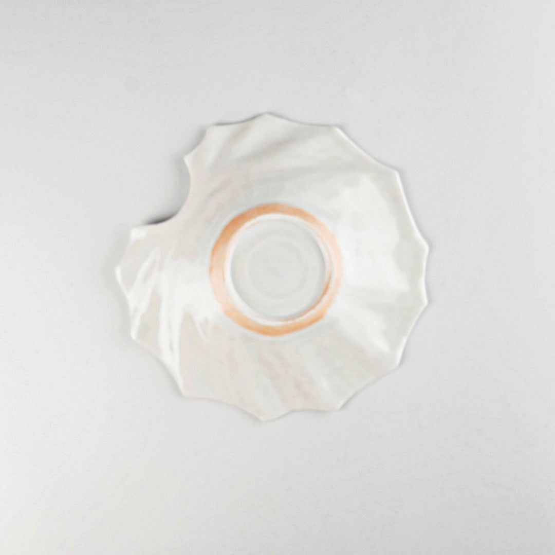 Asami Maeda Butterbur Medium Plate White, 18.2×17.9×2.3cm