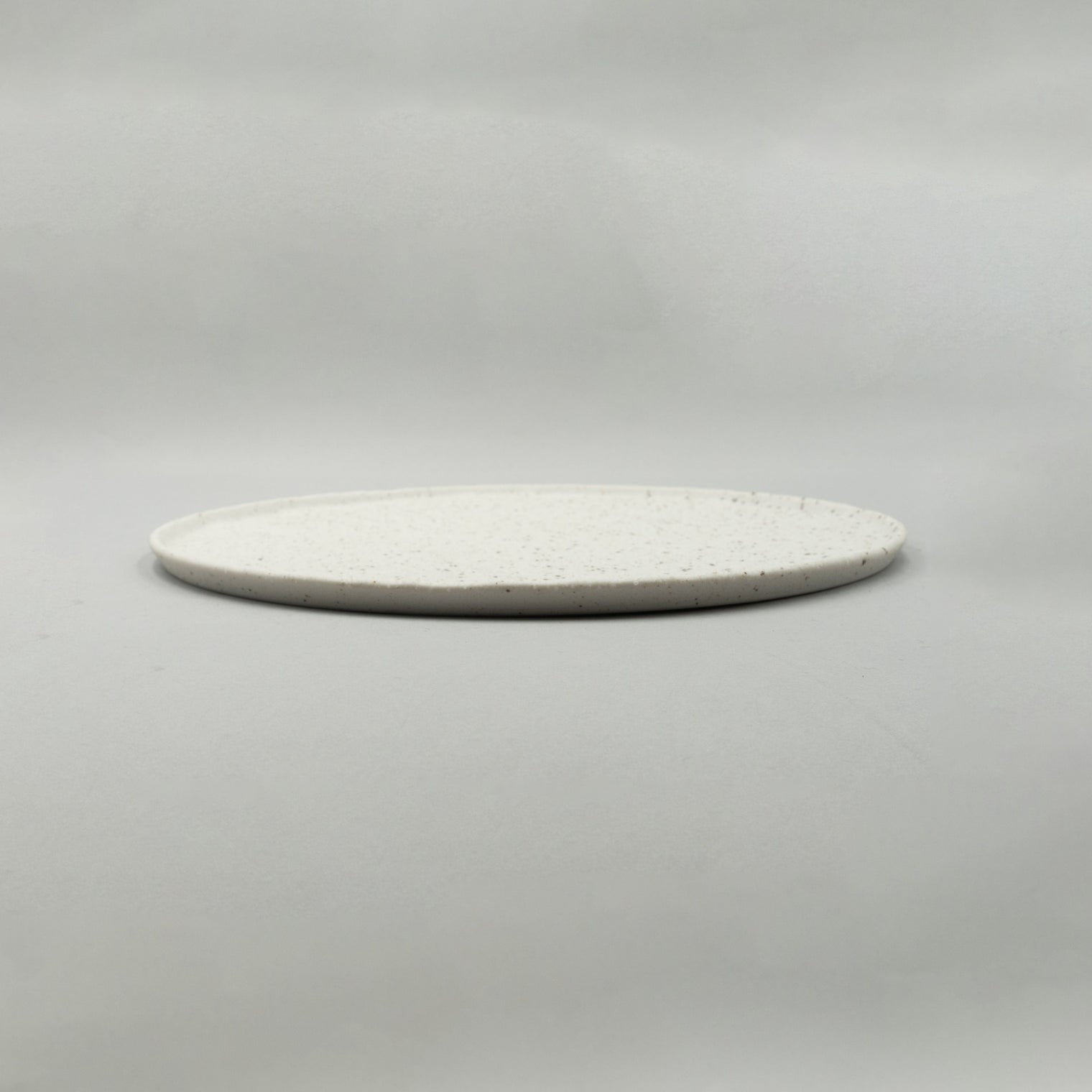 Meteor White Sand Flat Plate, 26.2cm x H1.1cm