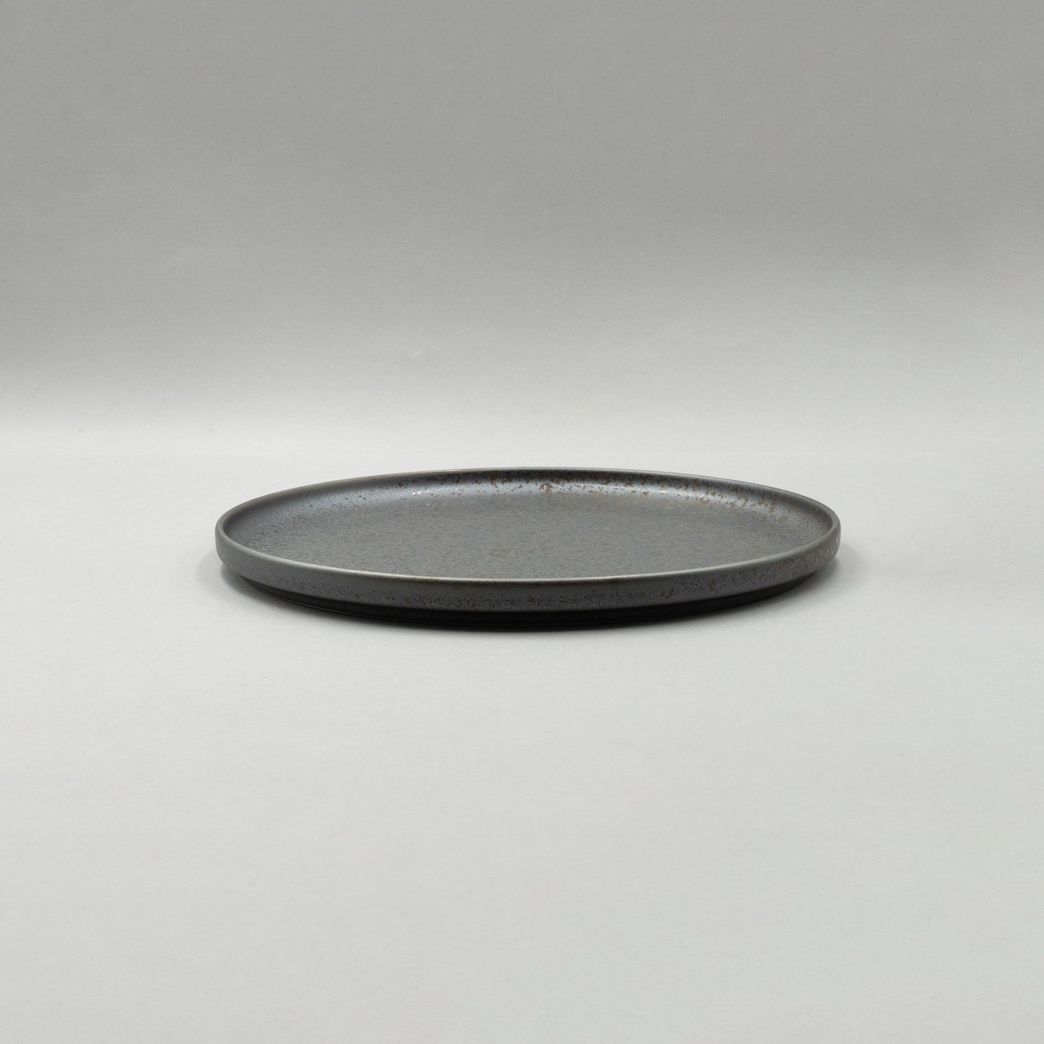 Miroku Short Rim Plate, 22.9cm x 22.9cm x H1.7cm