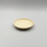 Ofuke Kiku Plate, 16cm x 3cm