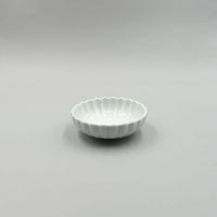 Seihaku Kiku Bowl 11cm, 11cm x 3.5cm