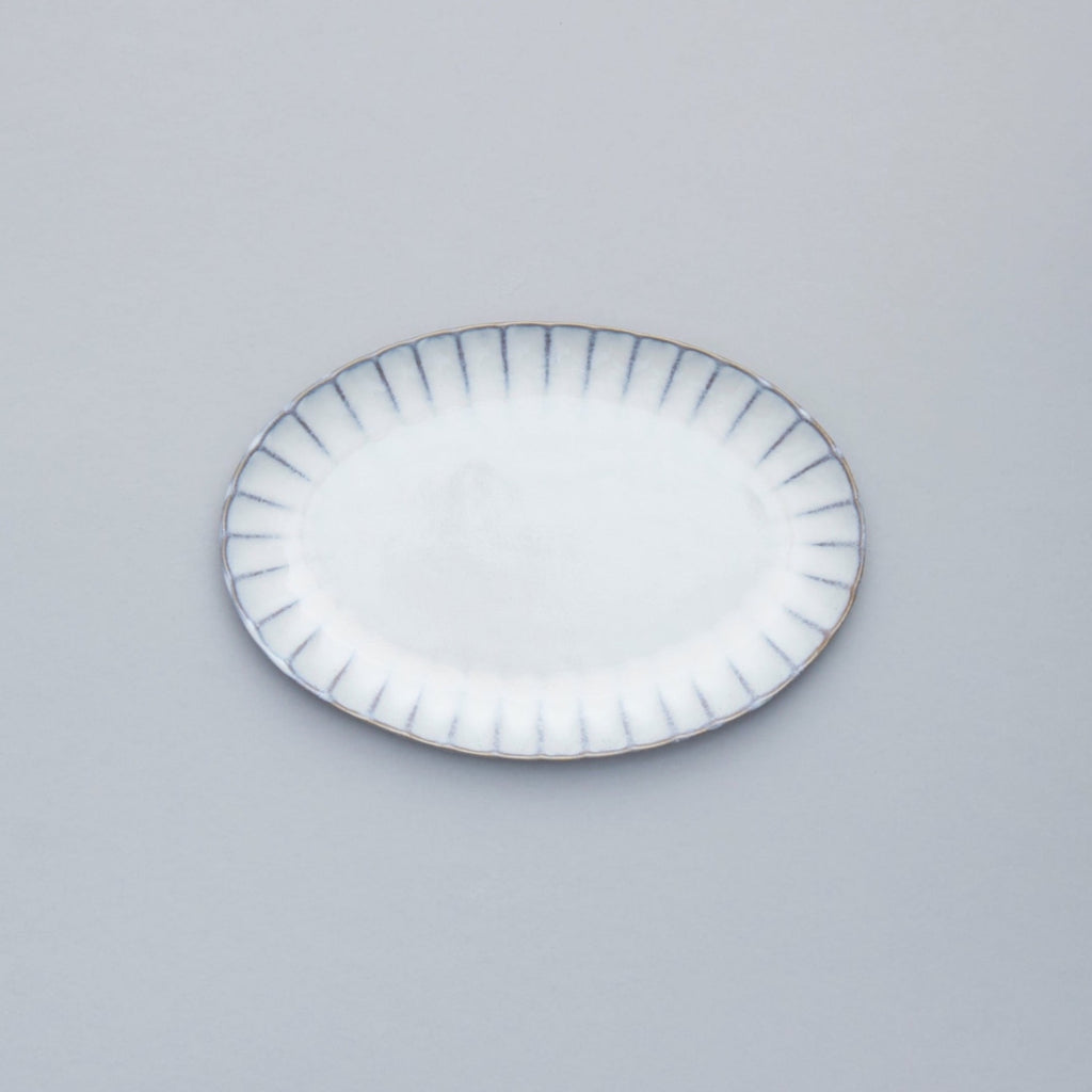 Inku Serving Oval Bowl, 22cm x 15.4cm x 2.7cm, Design by Sergio Herman