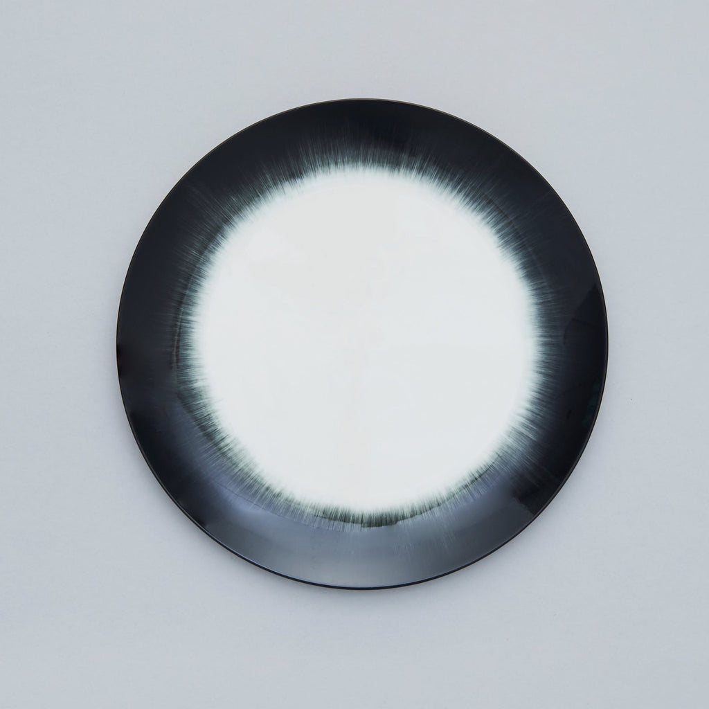 Dinner Plate, 28cm, Dé Off-White/Black VAR 5, Design by Ann Demeulemeester