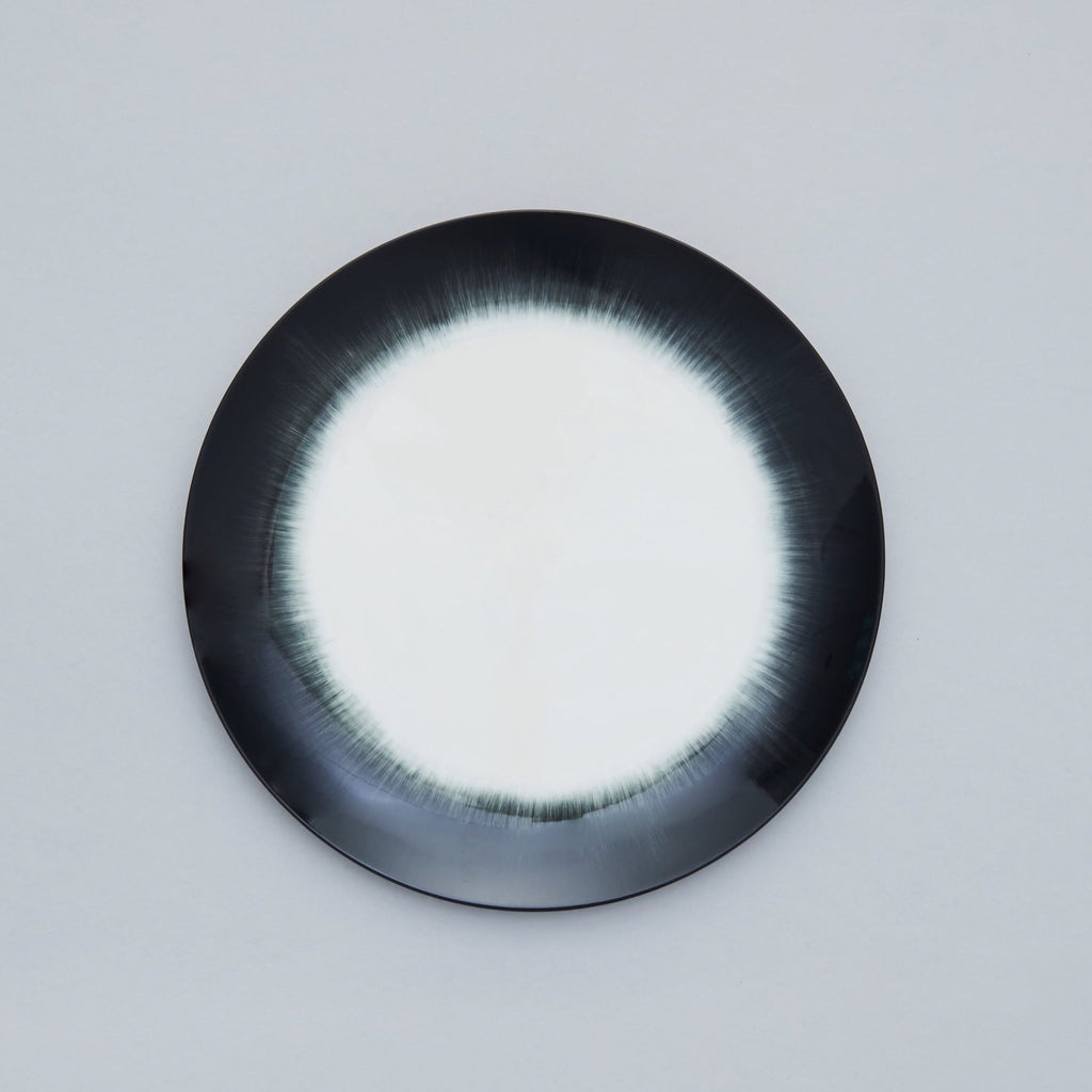 Dinner Plate, 24cm, Dé Off-White/Black VAR 5, Design by Ann Demeulemeester