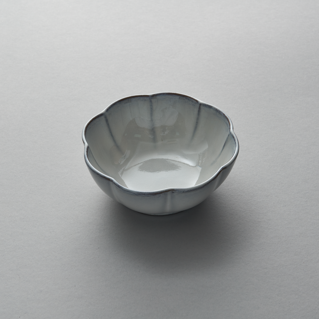 Ribbed Bowl, White, 15cm x 15cm x 6cm, Design by Sergio Herman
