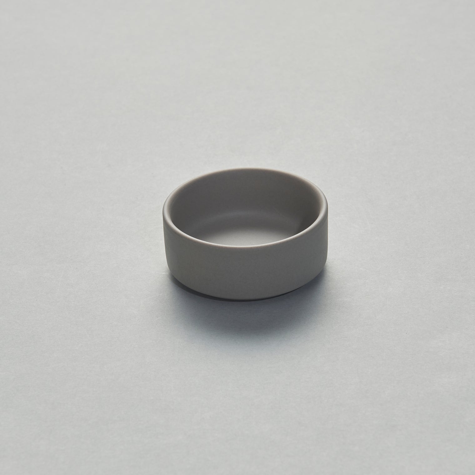 Blend Gray Cocotte, D6cm x H2.5cm, Moriyama