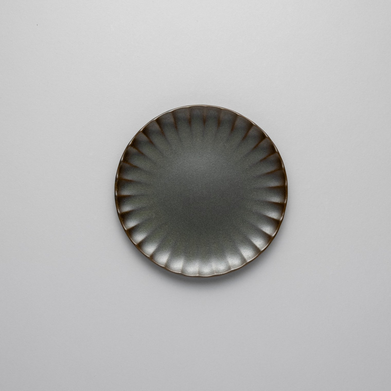 Inku XS Green Plate, 14cm x 14cm x H1.7cm, Design by Sergio Herman