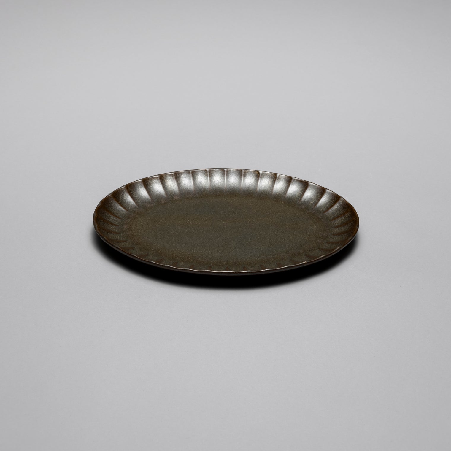 Oval Plate, Green, L25cm x W17.5cm x H1.7cm, Design by Sergio Herman