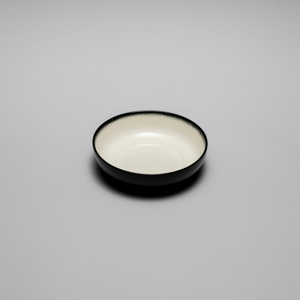 Soup Bowl, 15.5cm x 4.2cm, Dé Off-White/Black VAR B, Design by Ann Demeulemeester