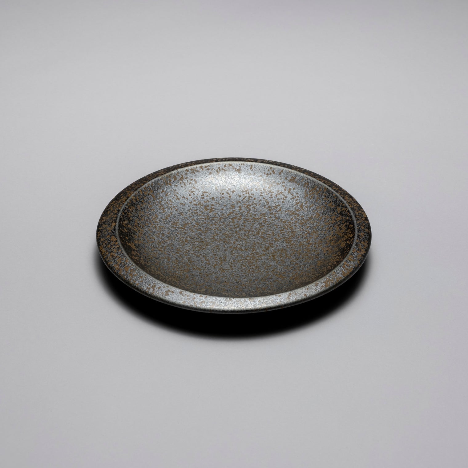 Porto Miroku Shallow Plate, 24cm x H2.9cm