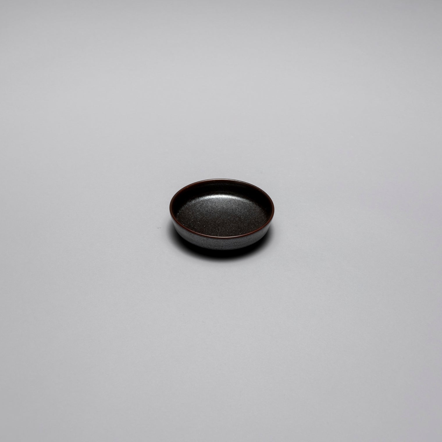 Yugen Rim Saucer, 9.9cm x H2.8cm