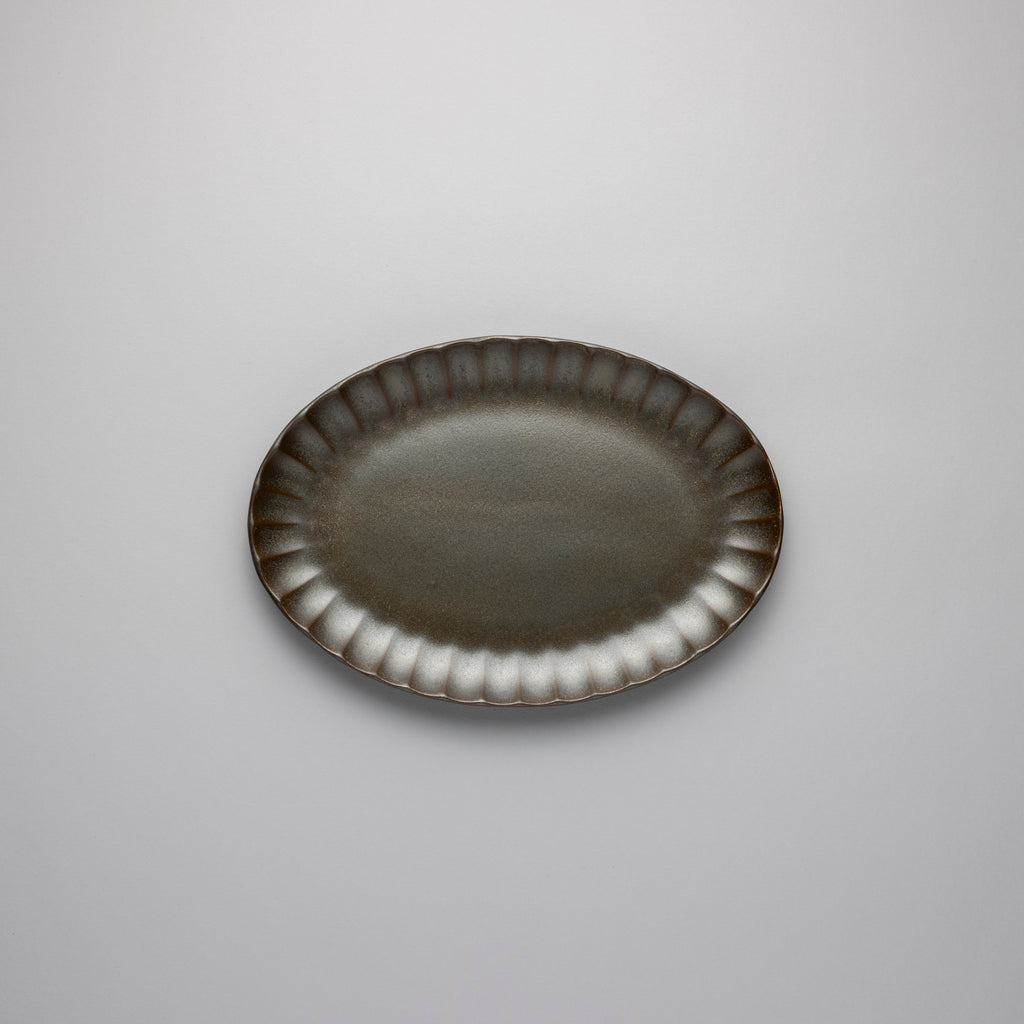 Oval Plate, Green, L25cm x W17.5cm x H1.7cm, Design by Sergio Herman