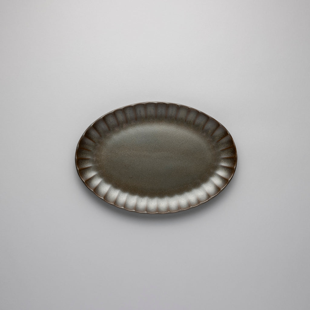 Oval Plate, Green, L25cm x W17.5cm x H1.7cm, Design by Sergio Herman