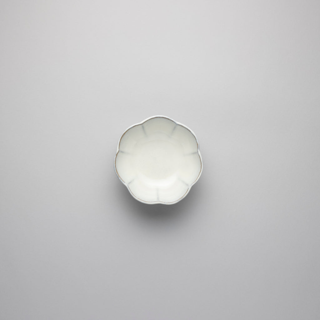 Inku Ribbed Bowl, White, 13cm x 13cm x H5cm, Design by Sergio Herman