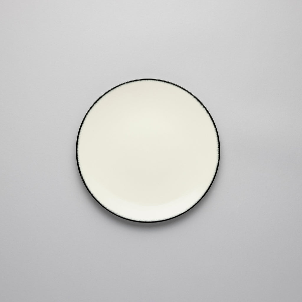 Plate, 17.5cm, Dé Off-White/Black VAR 1, Ann Demeulemeester