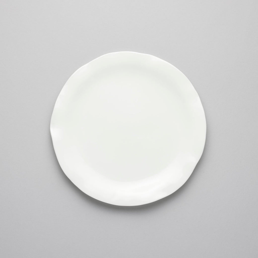 Round Sun Dinner Plate, 24cm x H1.8cm, Design by Roos Van de Velde