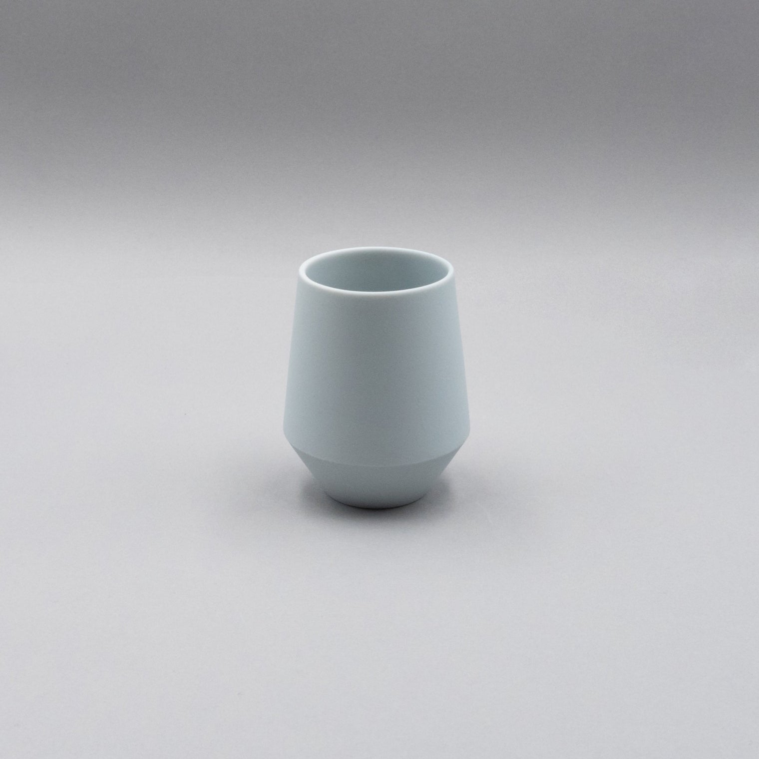 Yamatsu Frustum Teacup Blue White