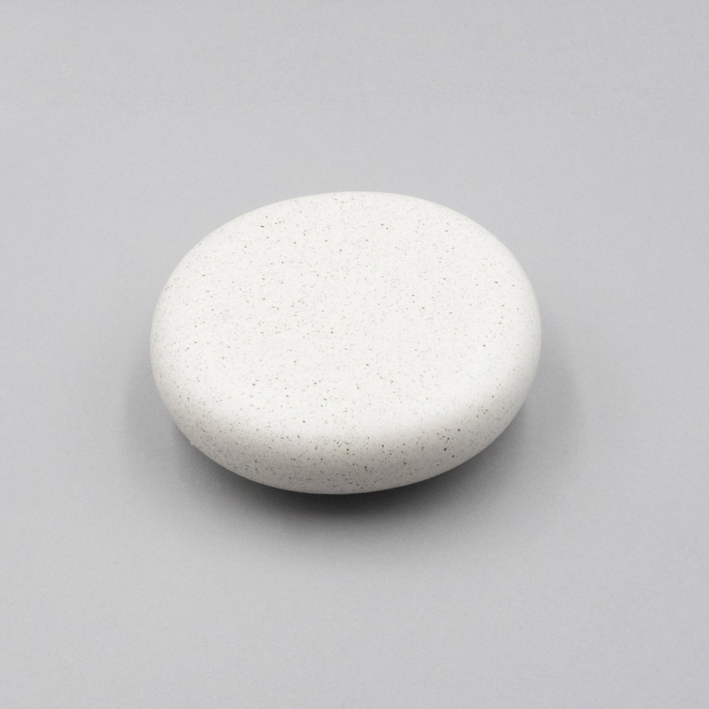 Stage Ishiji Smooth Rock, 14cm x H4.5cm