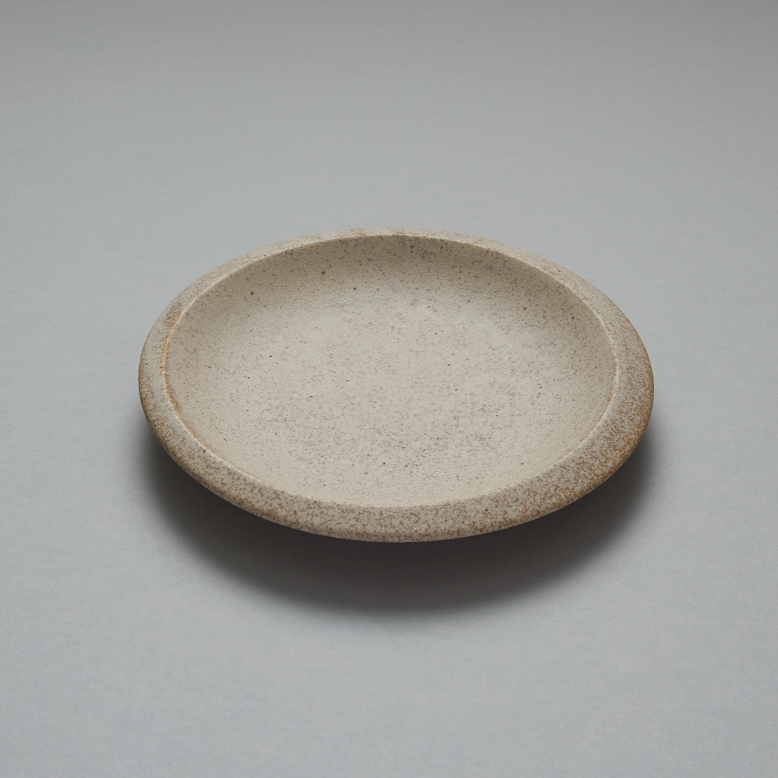 Porto Natural Shallow Kigoromo Plate 20cm, 20cm x 2.6cm
